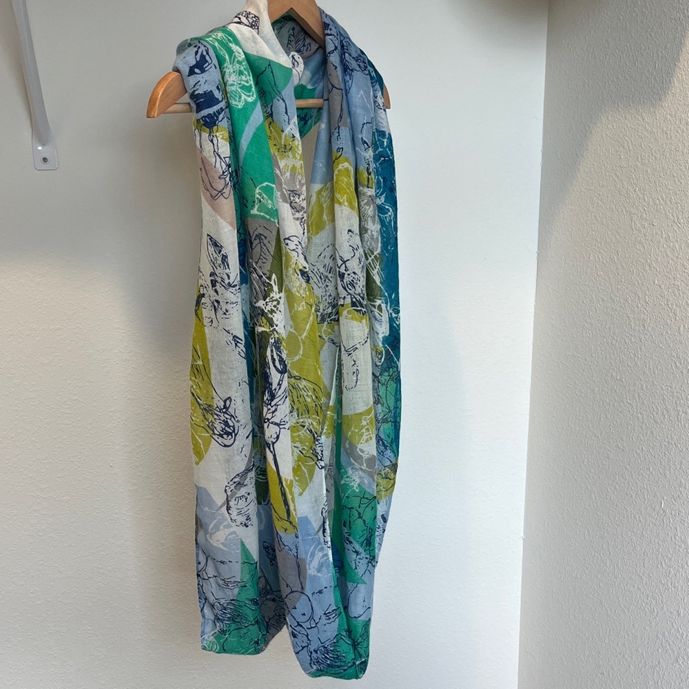 Relaxed Multicolor Abstract Scarf